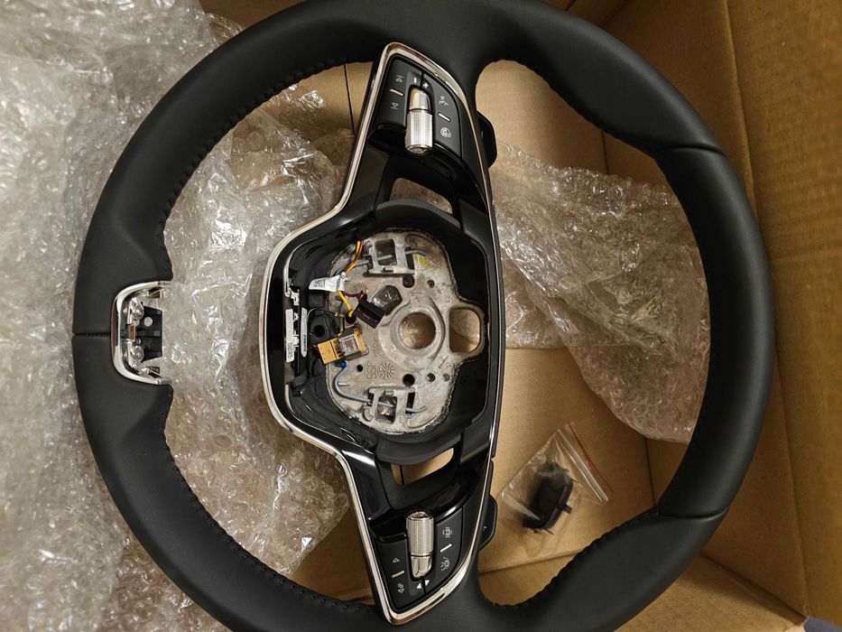 Skoda/Шкода двуспицов волан с пера