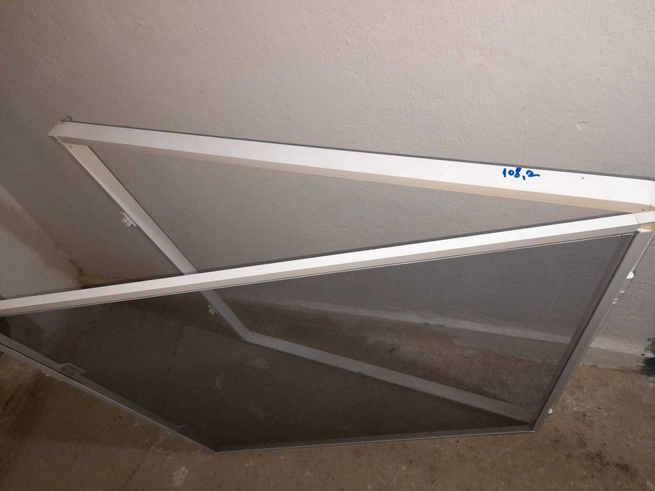 Plase insecte pentru geamuri