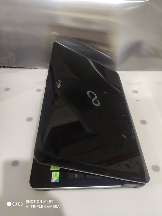Продам ноутбук fujitsu siemens