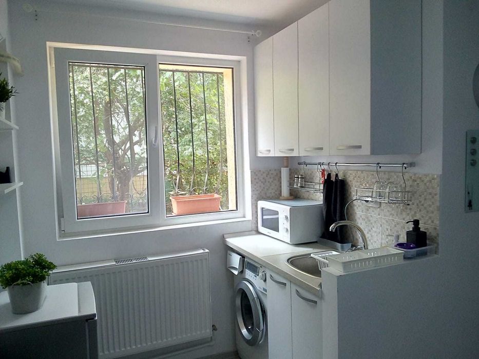 Garsonieră de vânzare – Sector 3 | 650 m de metrou 1 Decembrie | Bloc renovat