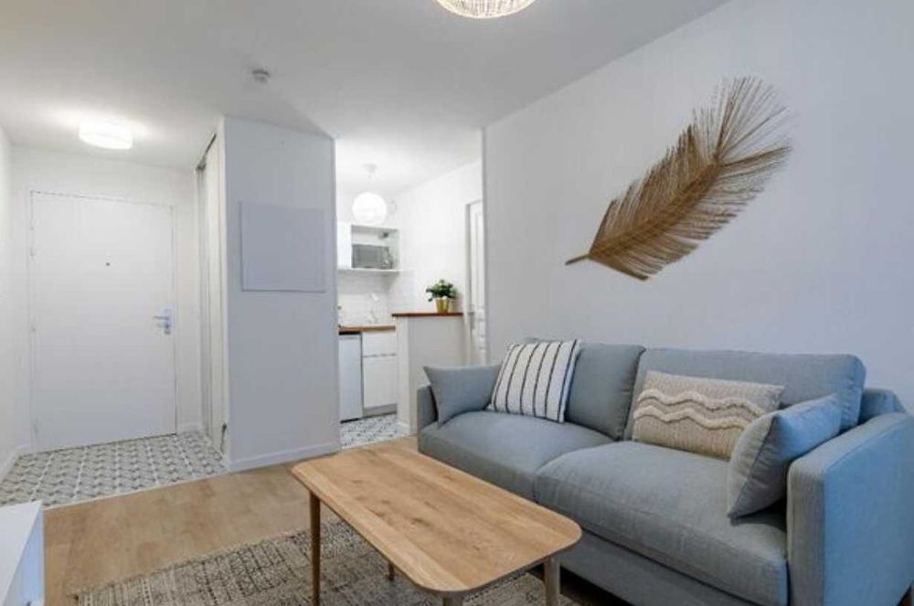 Дава се под наем Едностаен апартамент в Пловдив, Кършияка - 45 кв.м за 183.6 € - Снимка #1