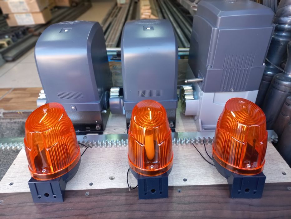 Консольная система Ролтек' на откатные ворота весом до 600-кг.