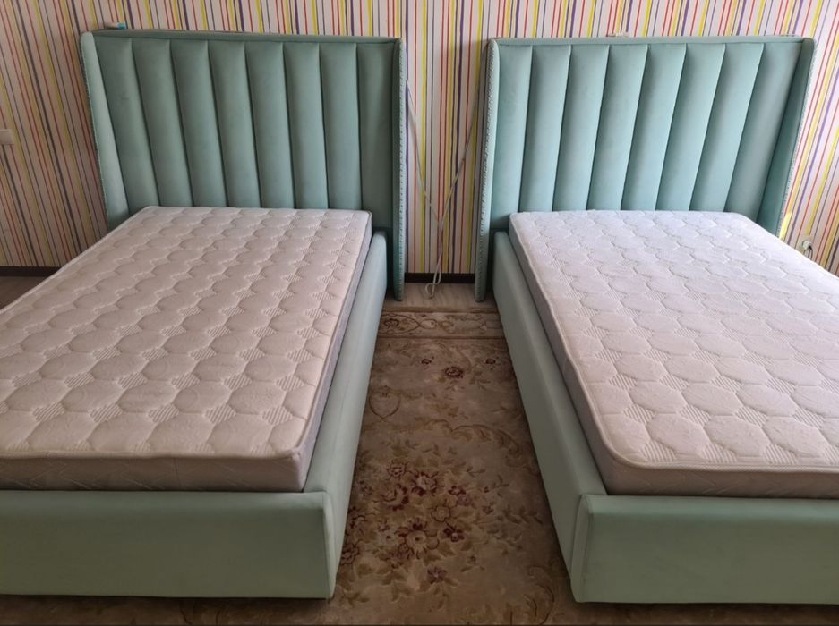 Продам кровать полуторка