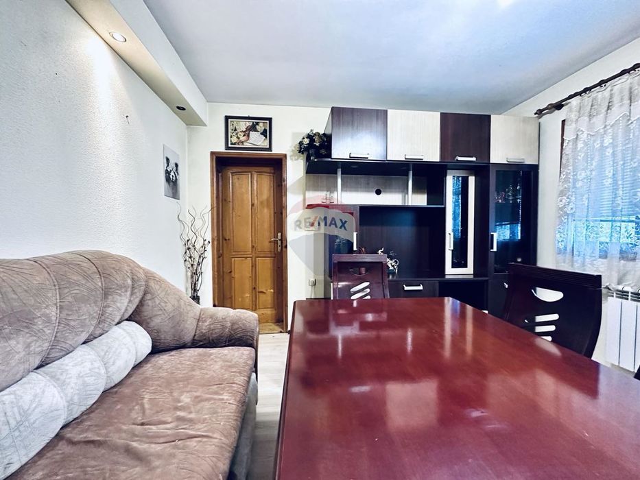 Продава се Къща в Добрич, Център - 150 кв.м за 600 €/кв.м - Снимка #7