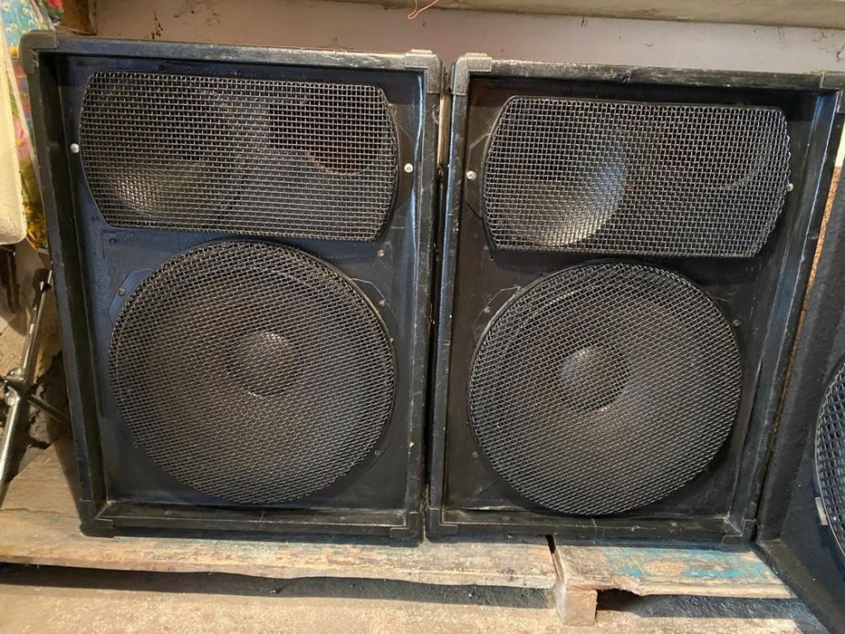 Колонки музыкальная аппаратура