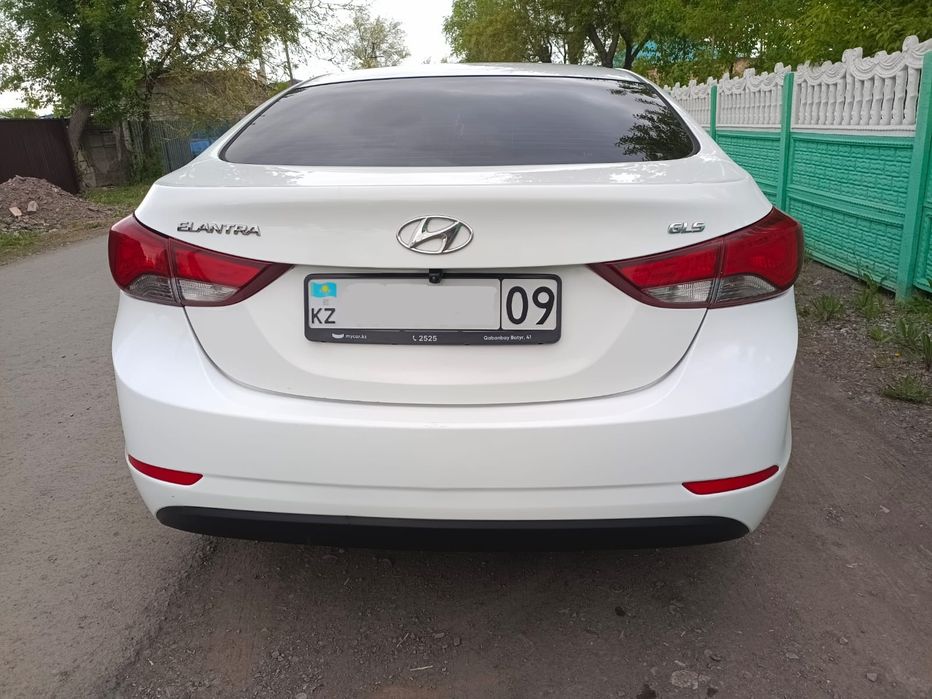 Продаю Hyundai Elantra 2016 года