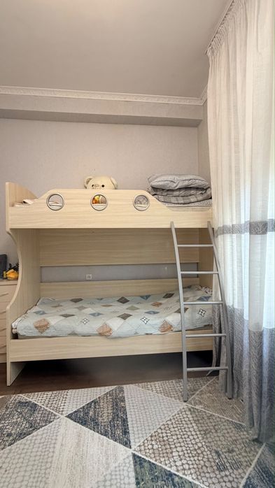Двухъярусная кровать