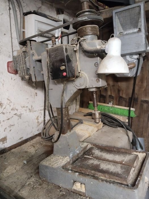 Сверлильный станок