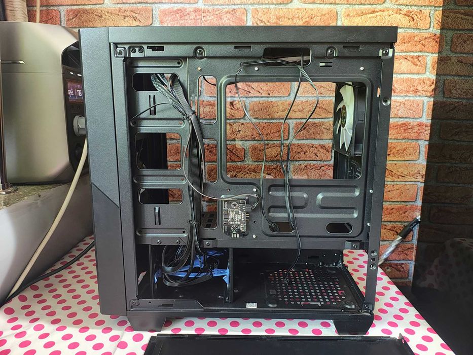 Carcasa PC Gamemax Cyclops, Black.