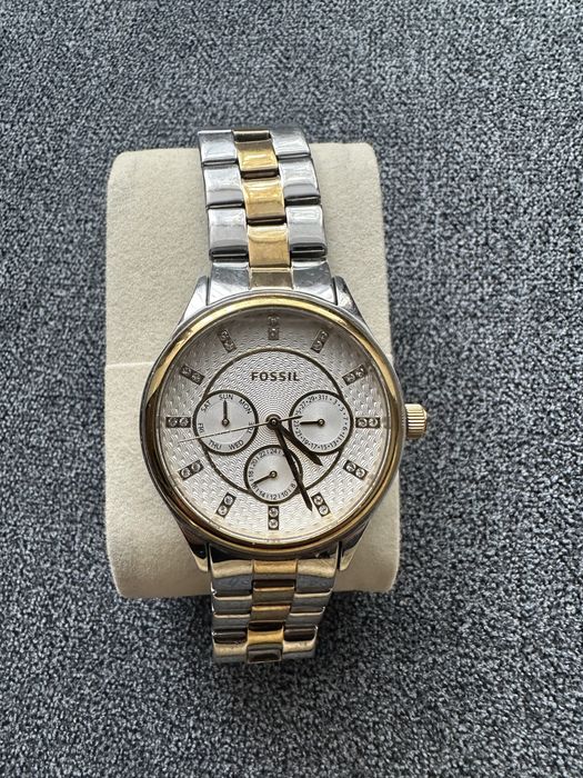 Ceas fossil dama