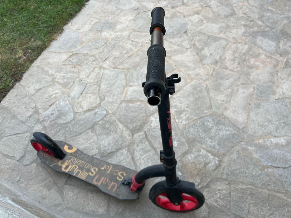 Тротинетка  черна