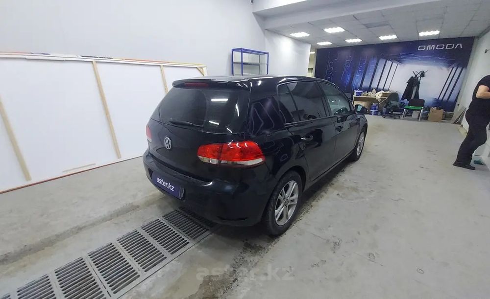 Volkswagen Golf VI
https://ru.wikipedia.org › wiki › V...
Volkswagen G