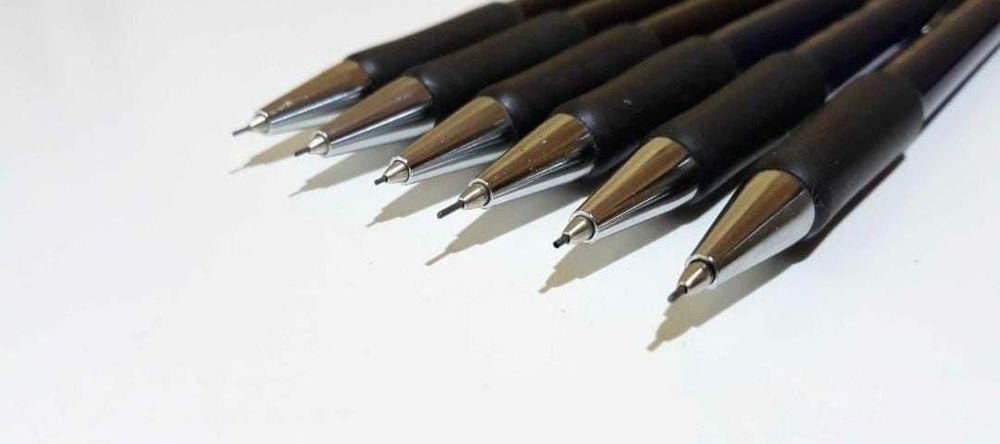 Lot 6 creioane faber castell 1345 si 1347 de 0.5 mm si 0.7 mm