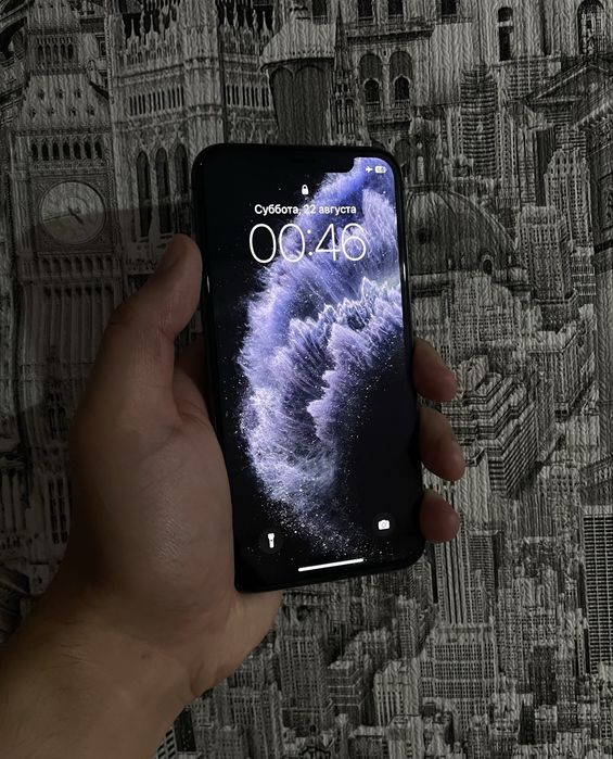 iPhone 11 Pro 256gb не вскрывался