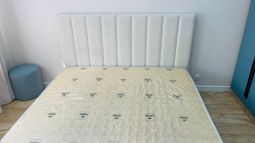 Двухспальный кровать