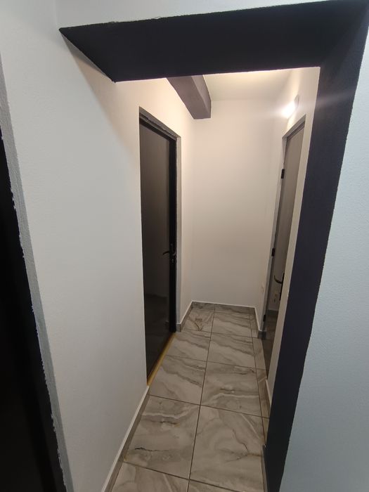 Apartament 3 camere etaj 2 renovat total urgent!