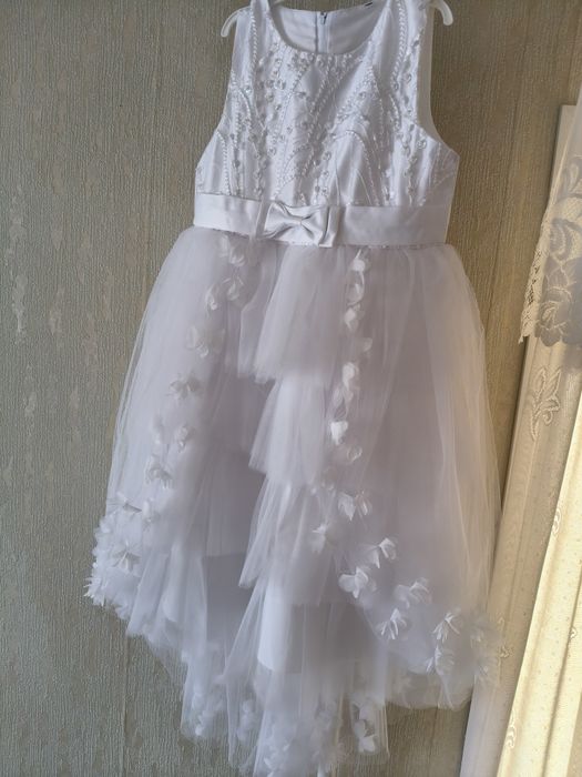 Продам платье на девочку