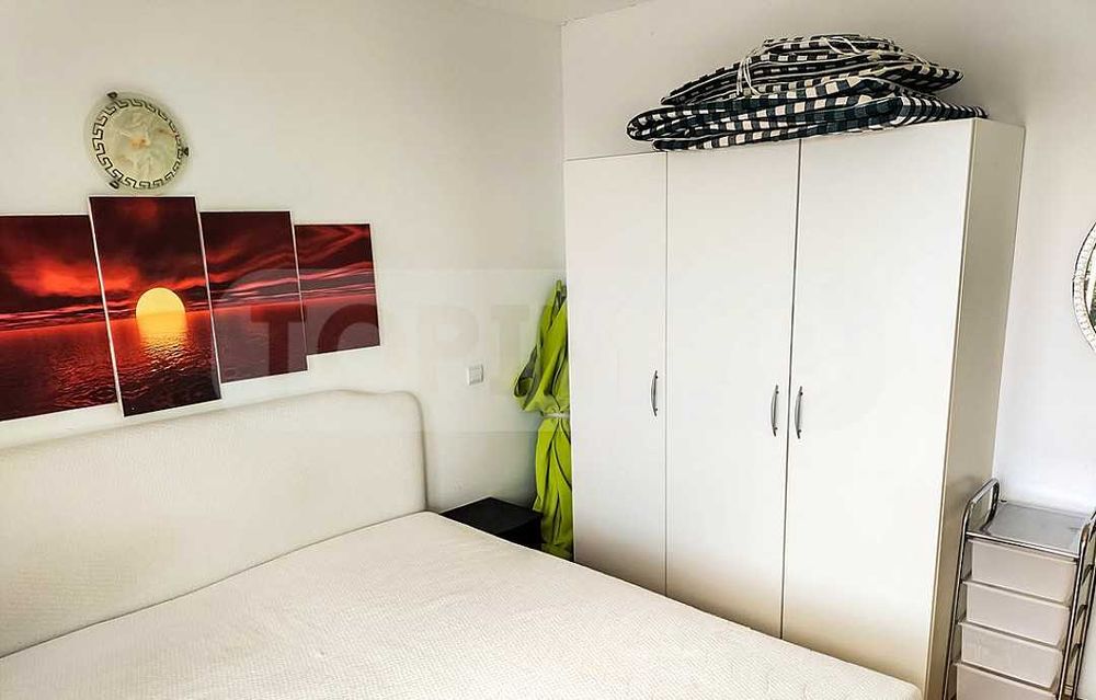 Двустаен апартамент с уникална морска гледка в град Бяла