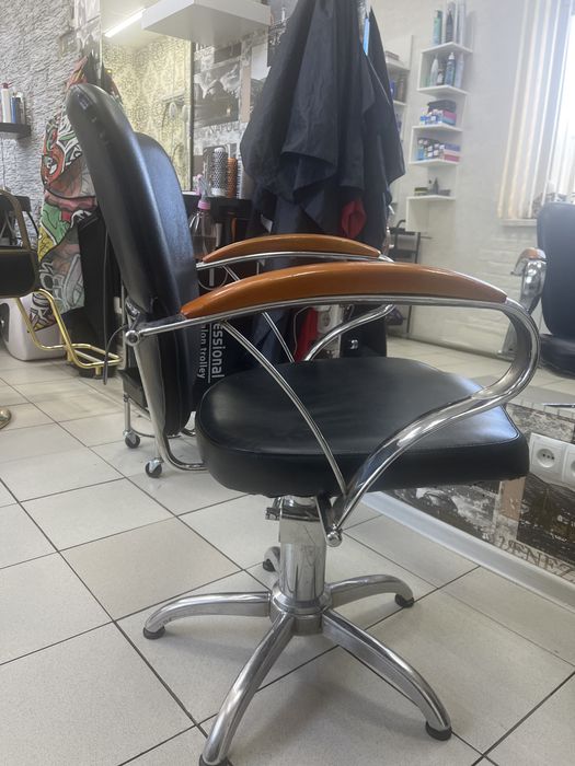 Кресло парикмахерское