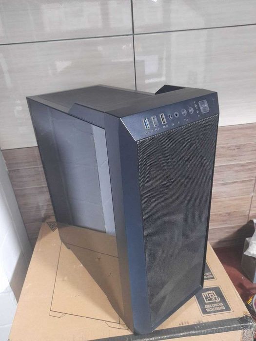 Продам компьютерный корпус.