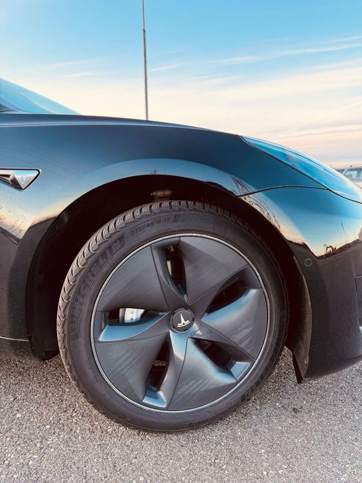 Tesla Model 3 Tesla Model 3 Standard Plus