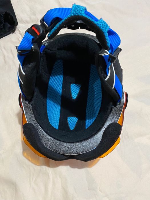 Каска за ски Uvex