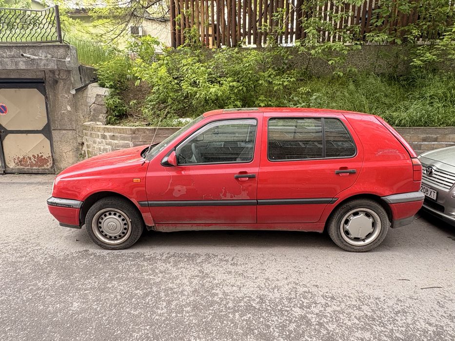 Vw golf  3 ………..