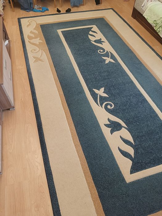 Продам ковер 2 на 4