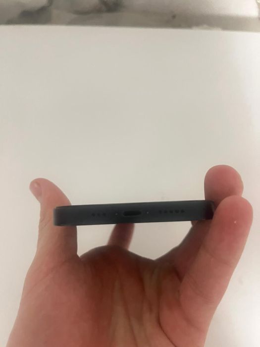 Айфон 13 заблокирован