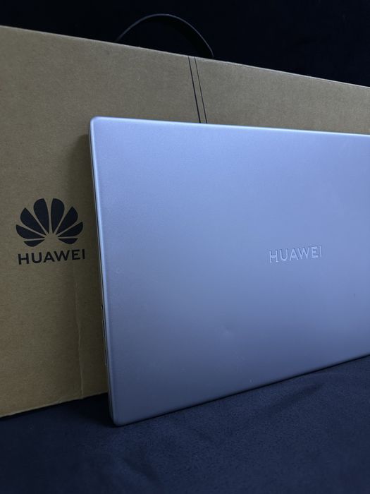 ноутбук Huawei