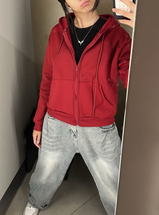 Красная спортивка,зипка