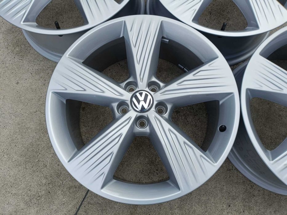 Jante 19 originale VW B8 , Tiguan 8j x 19 et 45