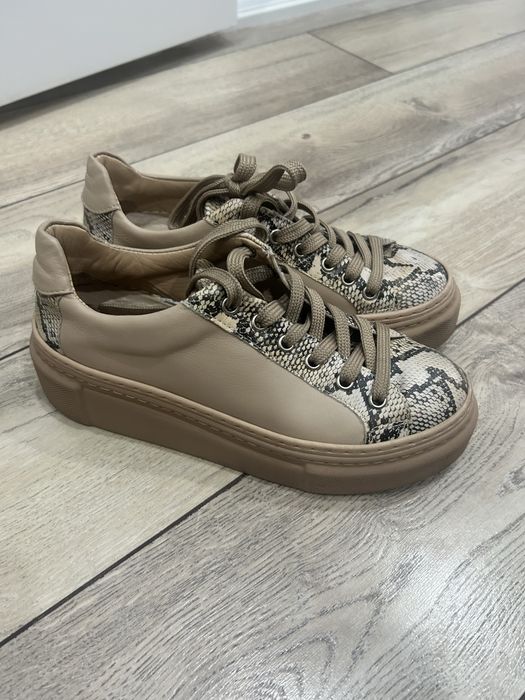 Продам обувь 36р