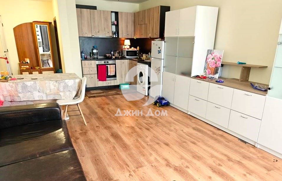 Продава се Тристаен апартамент в Свети Влас - 120 кв.м за 955 €/кв.м - Снимка #2
