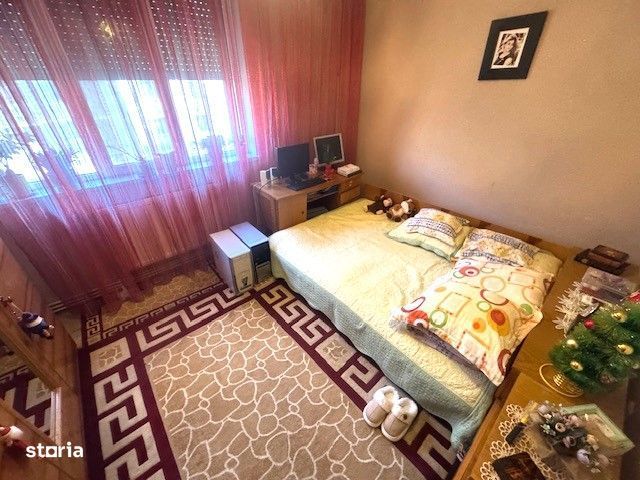 Apartament 3 camere etaj 1 zona BCR