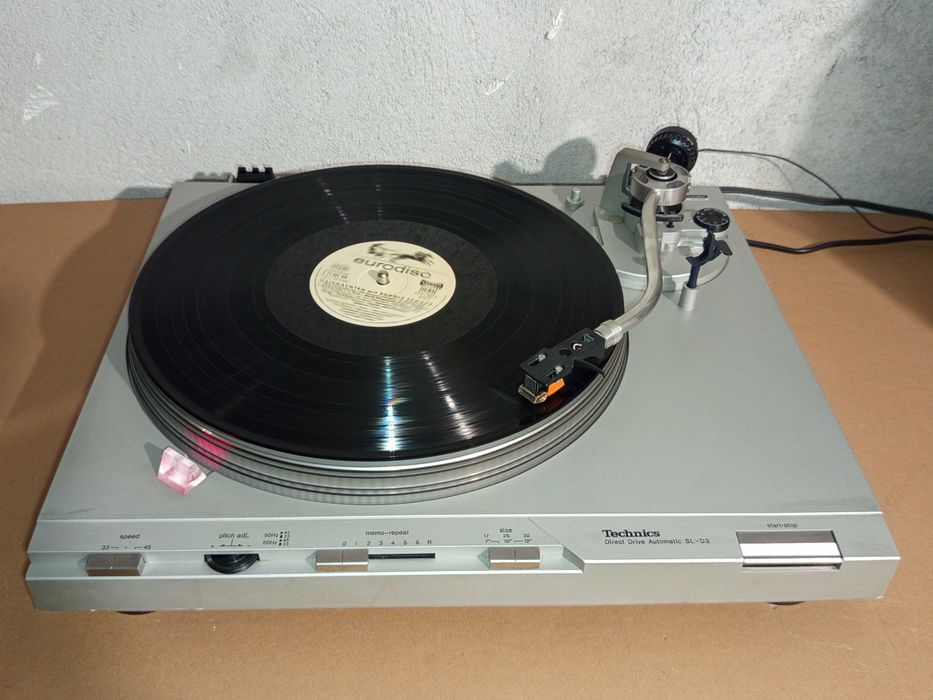 Колекционерски грамофон Technics SL-D3