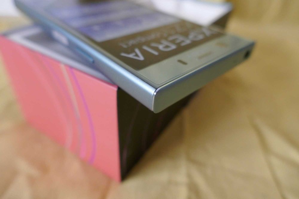 SONY XPERIA XZ1 Compact nefolosit - pentru pasionati