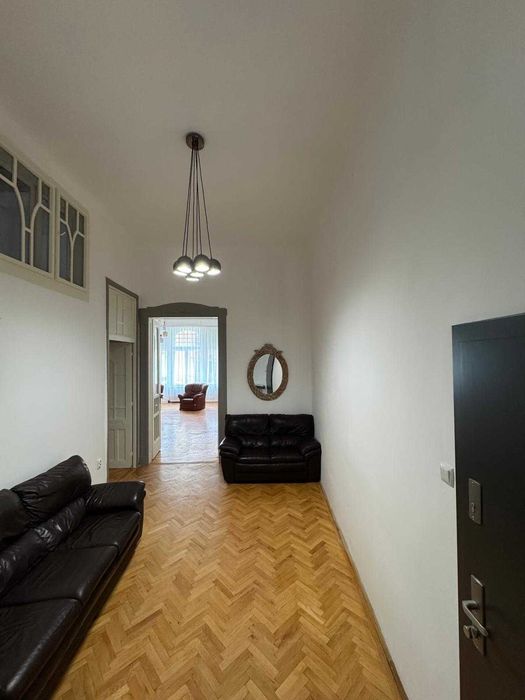 Spațiu de birouri de 120 mp – Ultracentral pe Pietonală (Strada Republicii, Oradea)