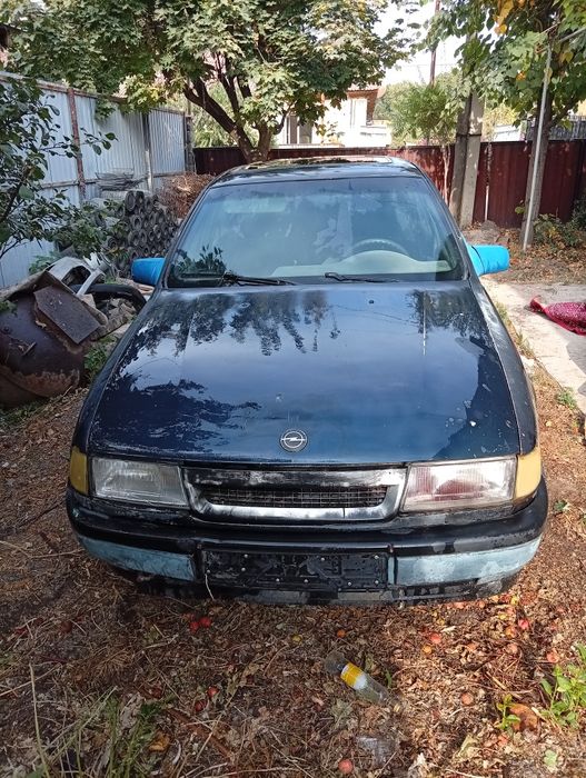 Продам Opel Vectra 1990г.