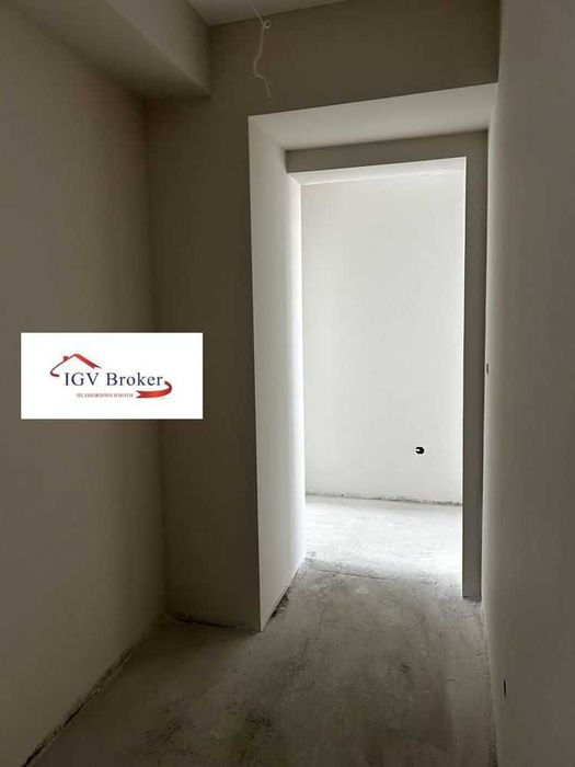 Тристаен апартамент в жк Дружба 1