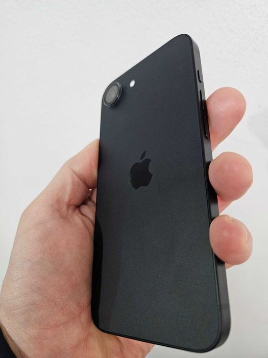 iPhone 16e 128 gb, neverlock, 100% bateria.