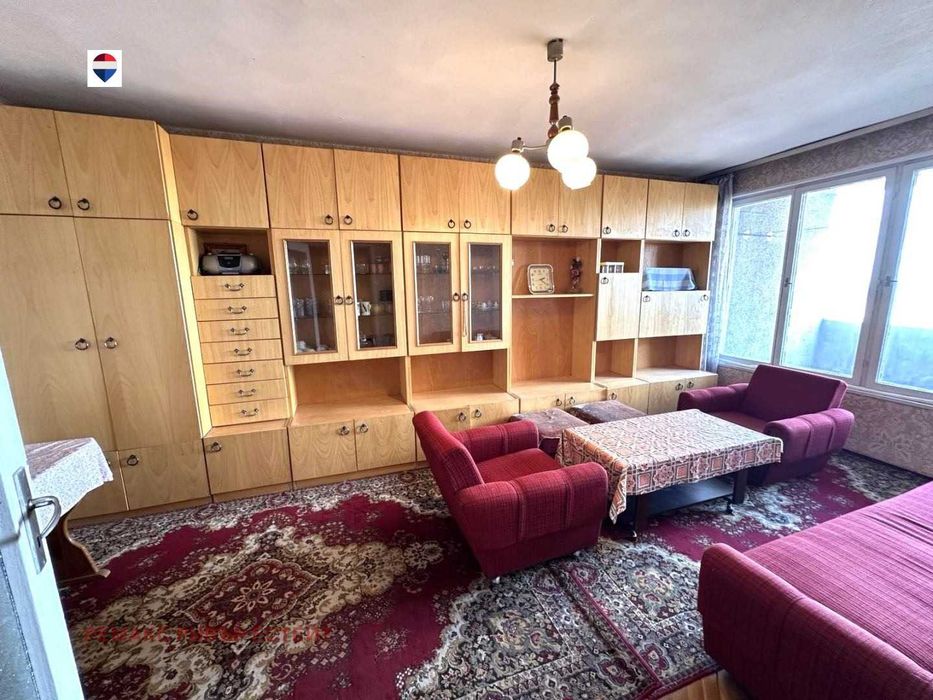 Тристаен апартамент за продажба кв. Дружба 2