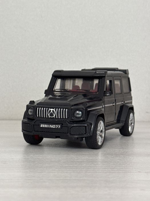 Игрушечный Mercedes-Benz G-Class