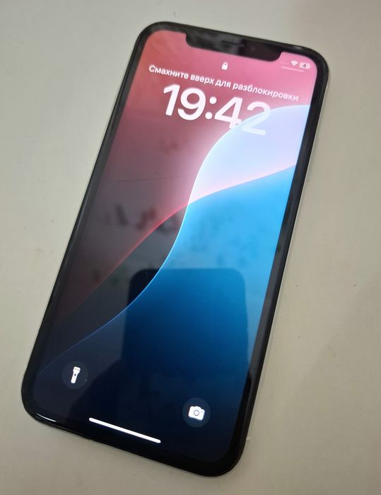 Продам Iphone XR