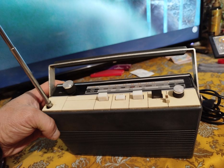 Radio Cosmos 5 românesc