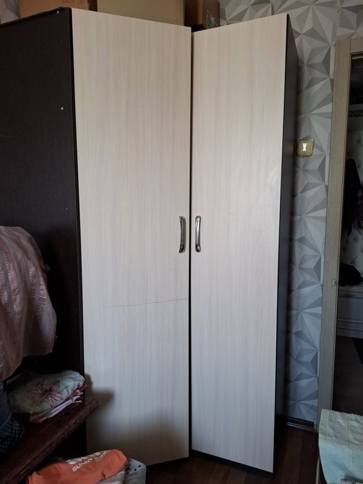 Продам шкаф угловой за 10тыс