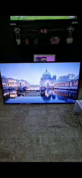 Vând tv LG,4K, 55 inci diagonala 1,39.