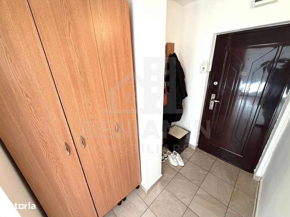 Garsoniera renovata integral la etajul 1 in Rovine - Frigorifer 27mp