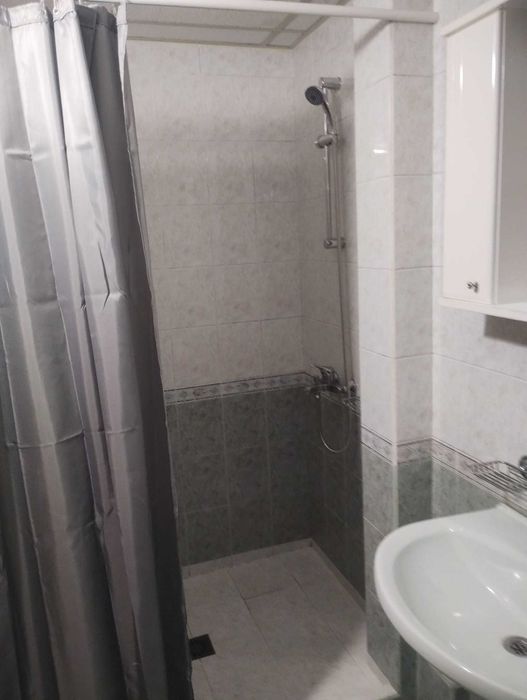 Дава се под наем Двустаен апартамент в Дупница - 70 кв.м за 228.99 € - Снимка #3