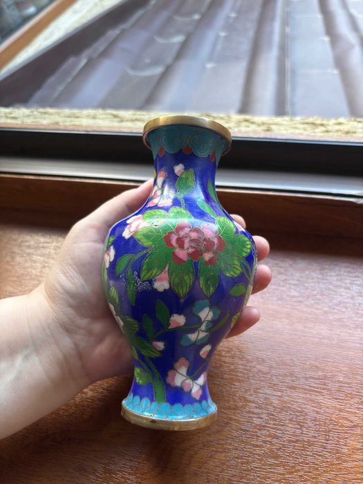 Vază chinezească cloisonne/bronz+emailu/h=16,5cm.